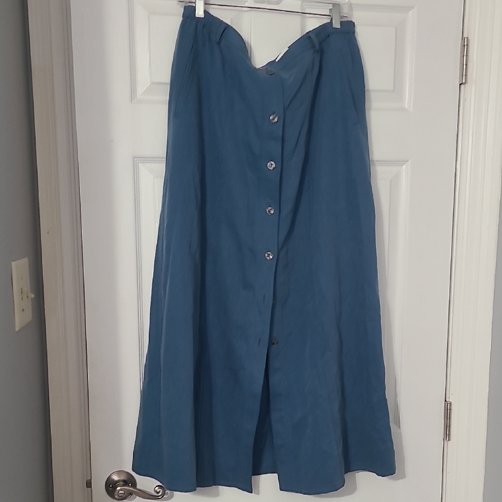 Classic Teal Button-Front Maxi Skirt